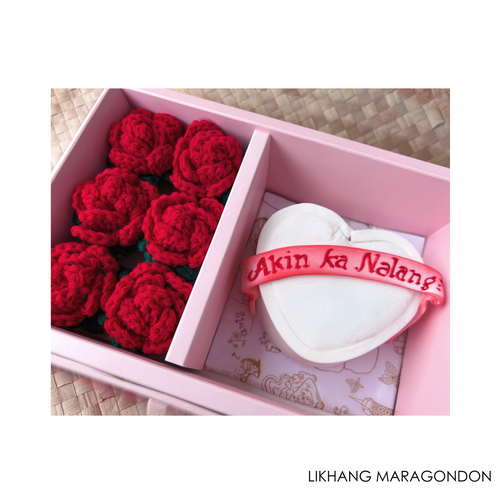 Crochet Roses with Cake